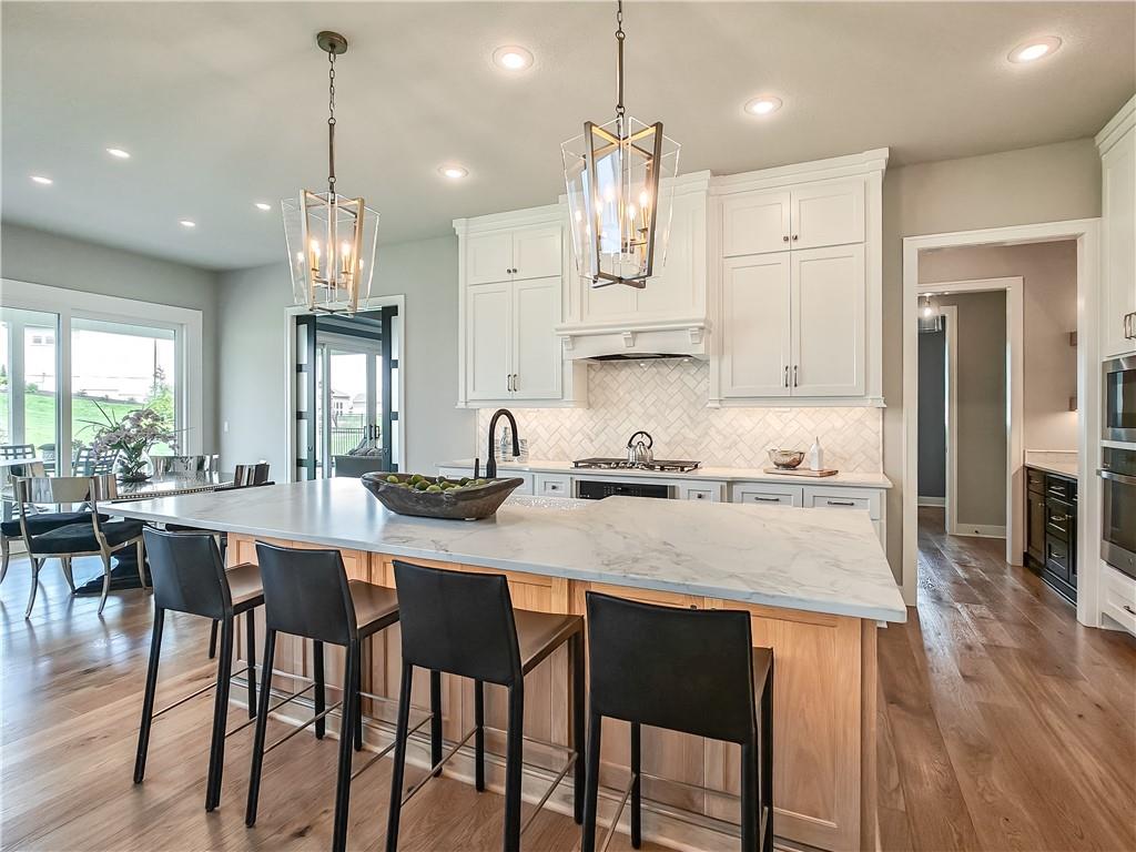 17212 Nieman Road Overland Park, KS 66221 - Photo 11 of 59