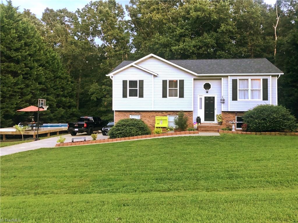 184 Oak Ridge Place Mount Airy, NC 27030 - Photo 1 of 17 Gallery Image 1