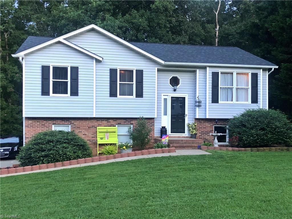 184 Oak Ridge Place Mount Airy, NC 27030 - Photo 3 of 17 Gallery Image 3