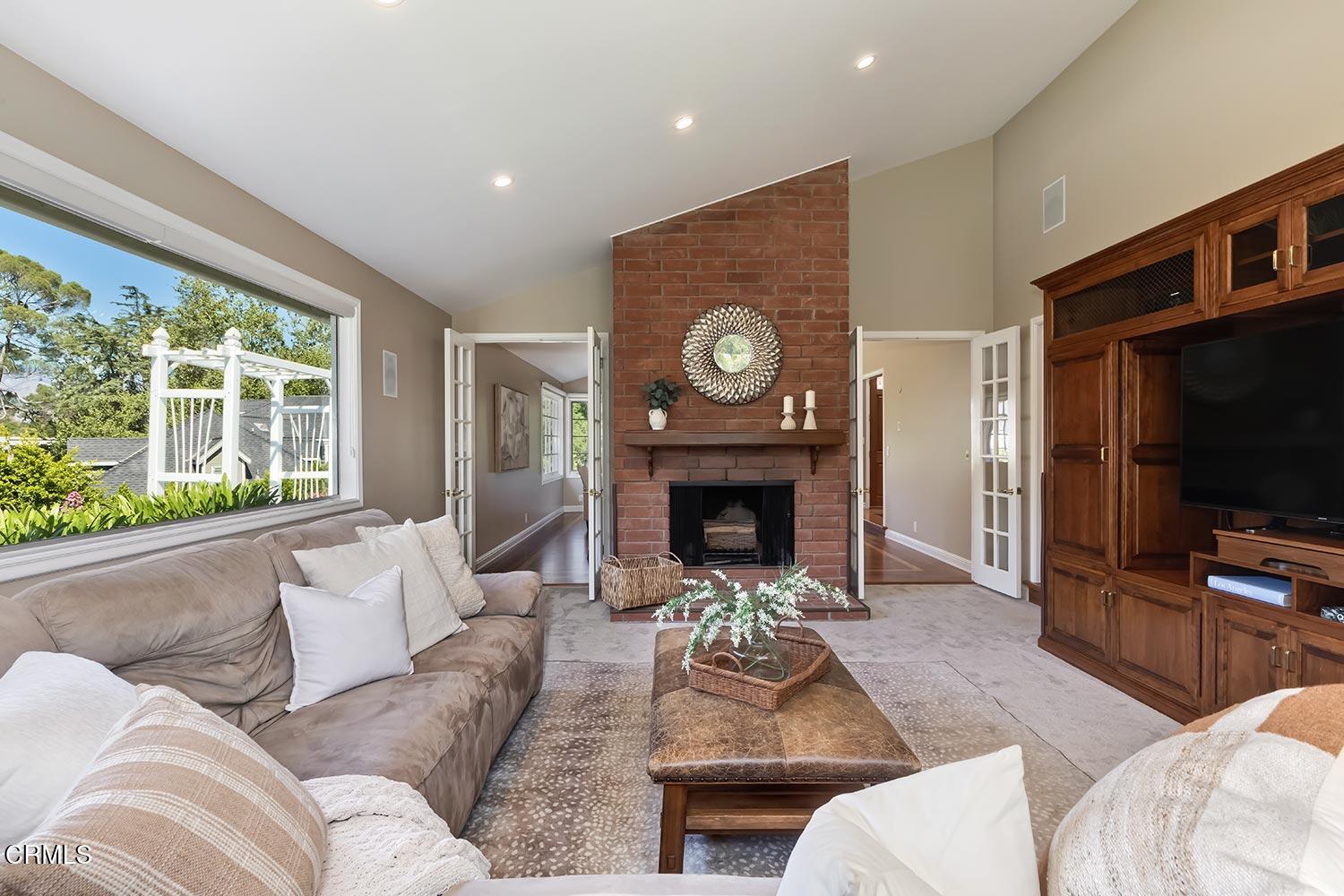 423 Lakeview Road Pasadena, CA 91105 - Photo 12 of 51 28