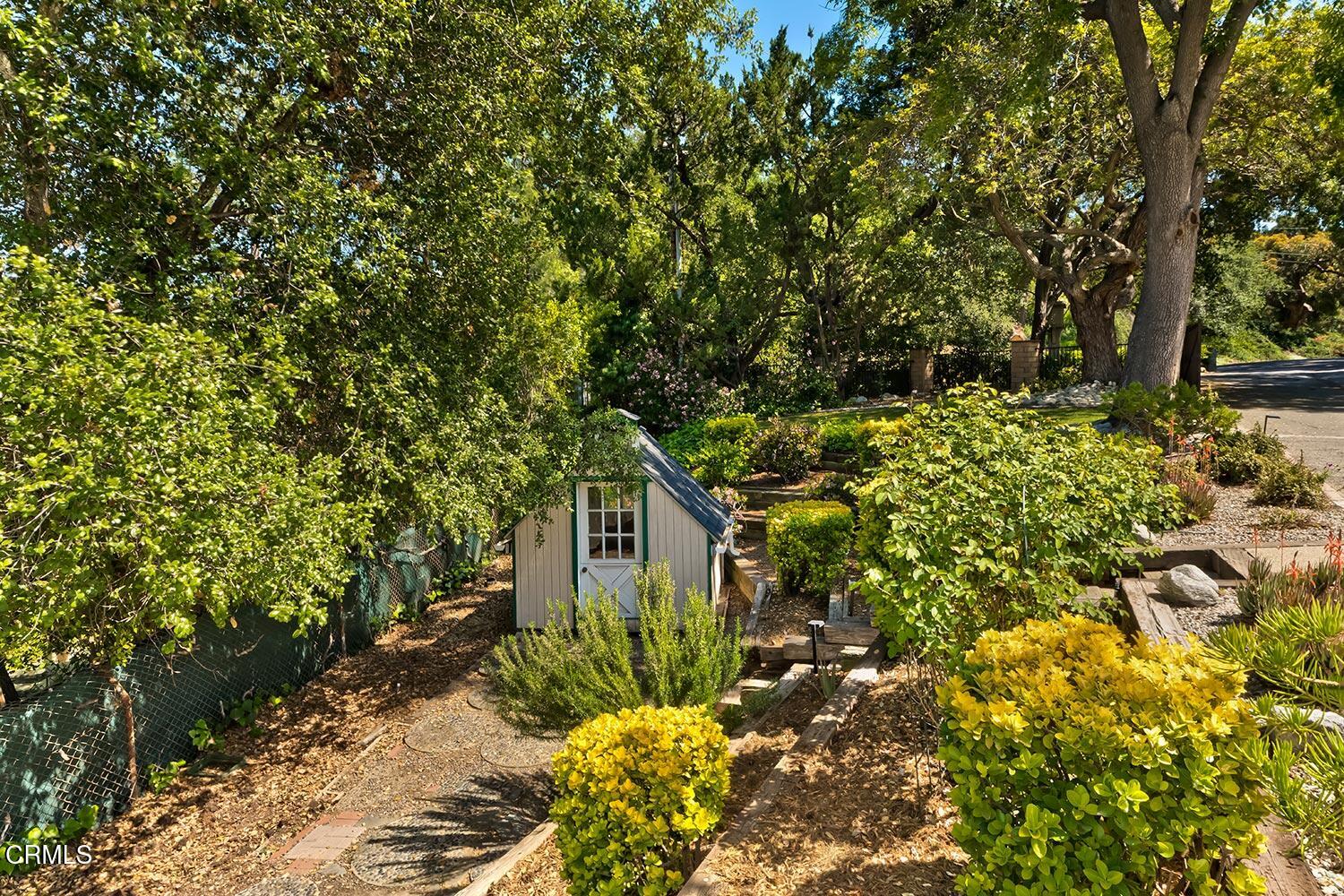 423 Lakeview Road Pasadena, CA 91105 - Photo 47 of 51 12