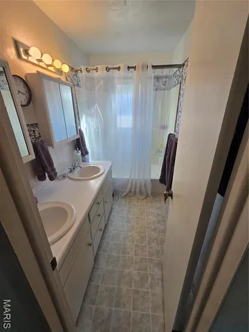 $225,500 | 1978 Old Highway 60, Birch Tree, MO 65438