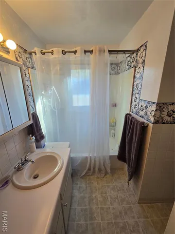 $225,500 | 1978 Old Highway 60, Birch Tree, MO 65438