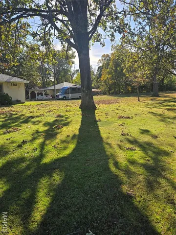 $225,500 | 1978 Old Highway 60, Birch Tree, MO 65438