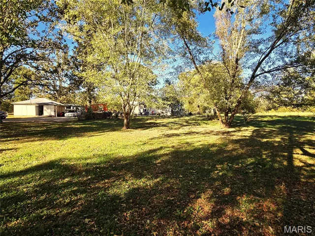 $225,500 | 1978 Old Highway 60, Birch Tree, MO 65438