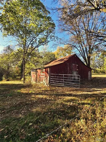 $225,500 | 1978 Old Highway 60, Birch Tree, MO 65438