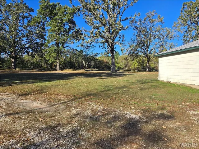 $225,500 | 1978 Old Highway 60, Birch Tree, MO 65438