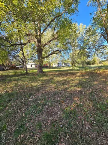 $225,500 | 1978 Old Highway 60, Birch Tree, MO 65438