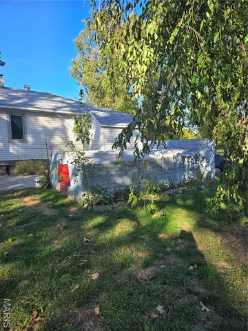 $225,500 | 1978 Old Highway 60, Birch Tree, MO 65438