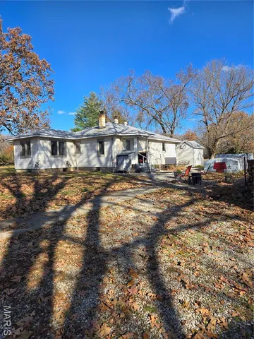 $225,500 | 1978 Old Highway 60, Birch Tree, MO 65438
