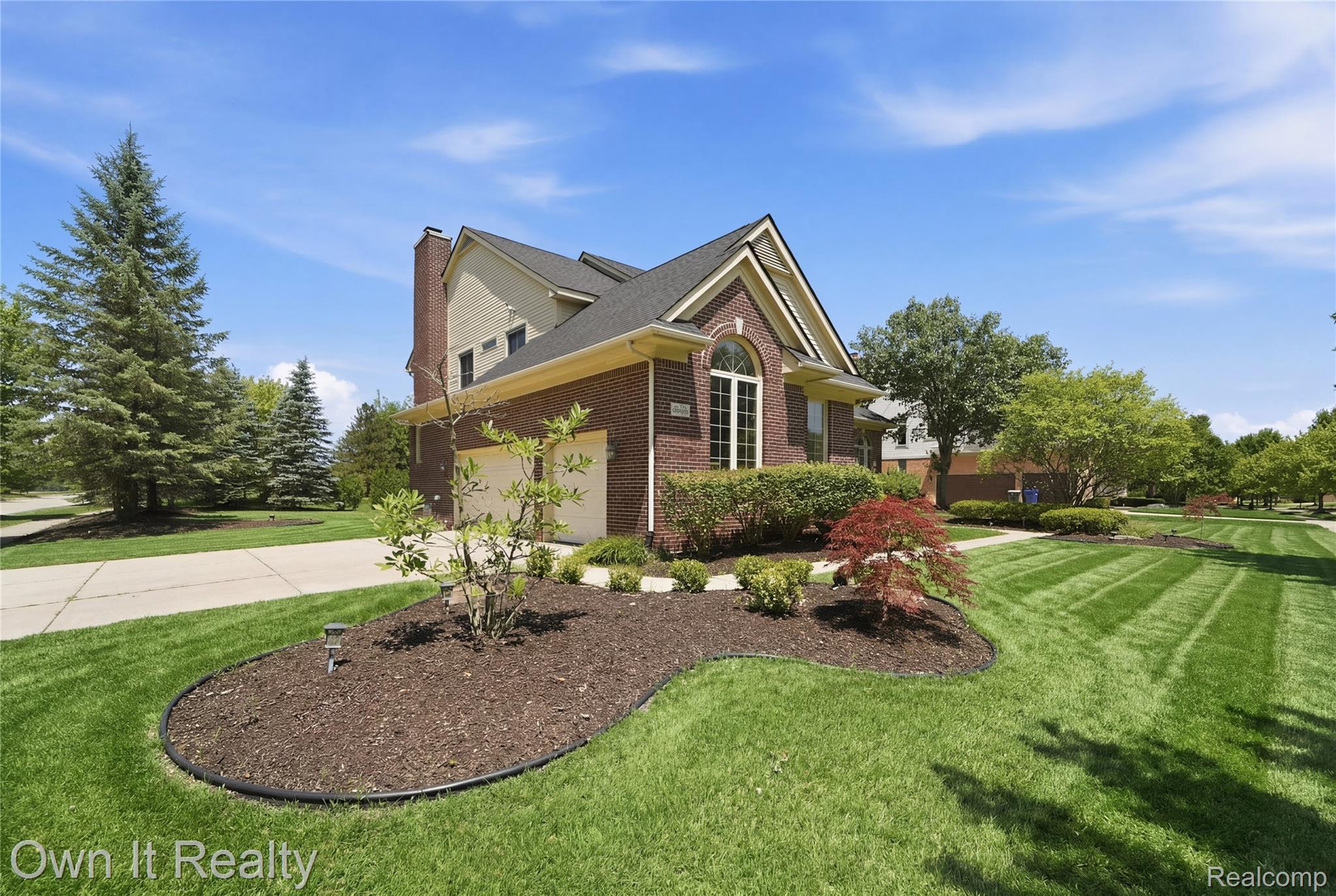 48280 Gladstone Road Canton, MI 48188 - Photo 50 of 59 DSC04585_reedit_a3586d46_autoremove_46844930.jpg