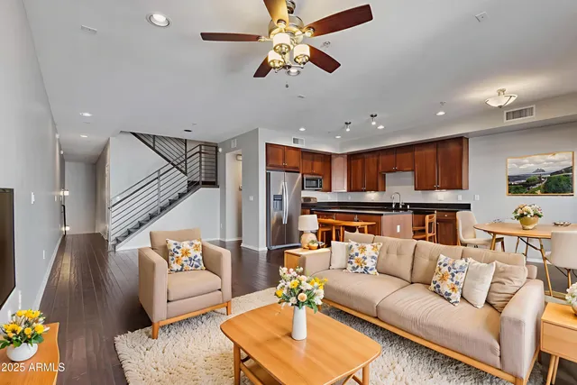 $575,000 | 526 West 1st Street, Unit 106, Tempe, AZ 85281