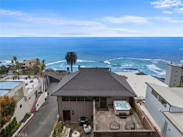 $6,400,000 | 31678 Seacliff Drive, Laguna Beach, CA 92651
