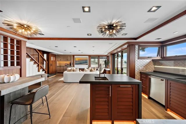 $6,400,000 | 31678 Seacliff Drive, Laguna Beach, CA 92651