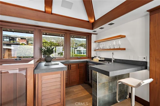 $6,400,000 | 31678 Seacliff Drive, Laguna Beach, CA 92651