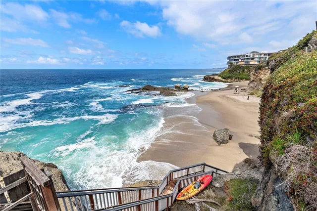 $6,400,000 | 31678 Seacliff Drive, Laguna Beach, CA 92651