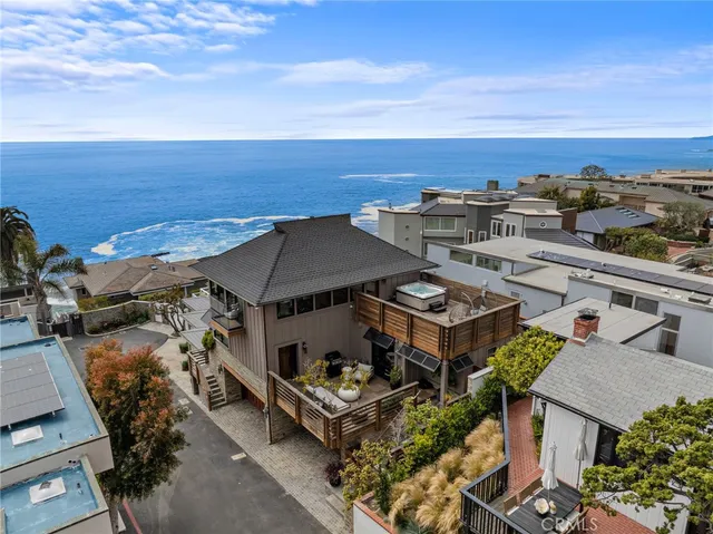 $6,400,000 | 31678 Seacliff Drive, Laguna Beach, CA 92651