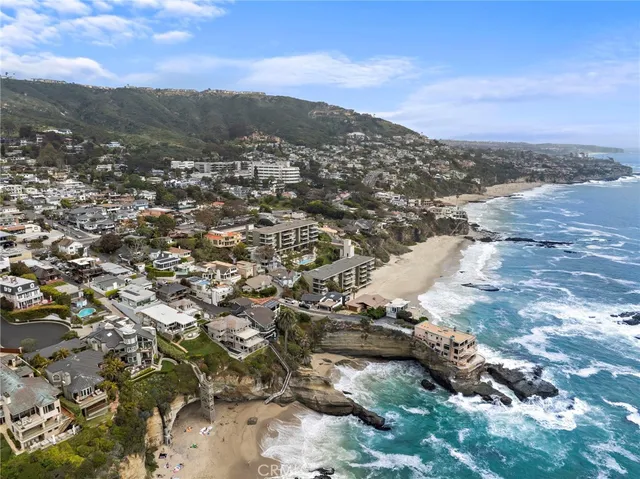 $6,400,000 | 31678 Seacliff Drive, Laguna Beach, CA 92651