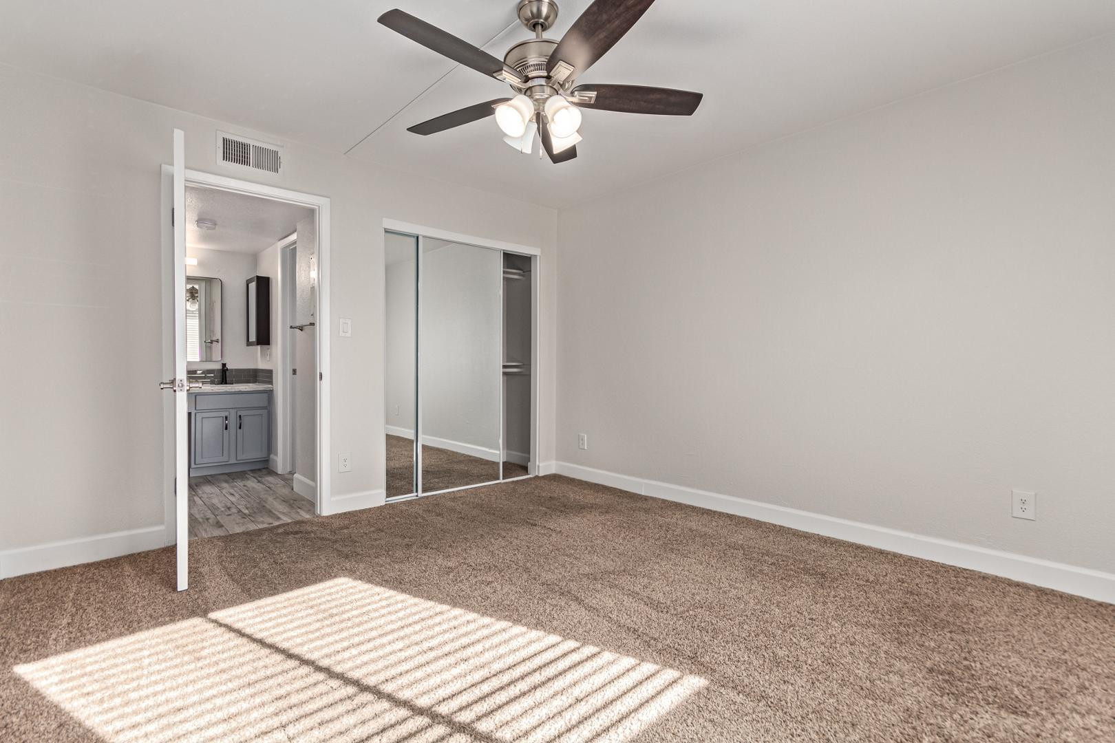 3825 East Camelback Road, Unit 137 Phoenix, AZ 85018 - Photo 12 of 26 Photo #12