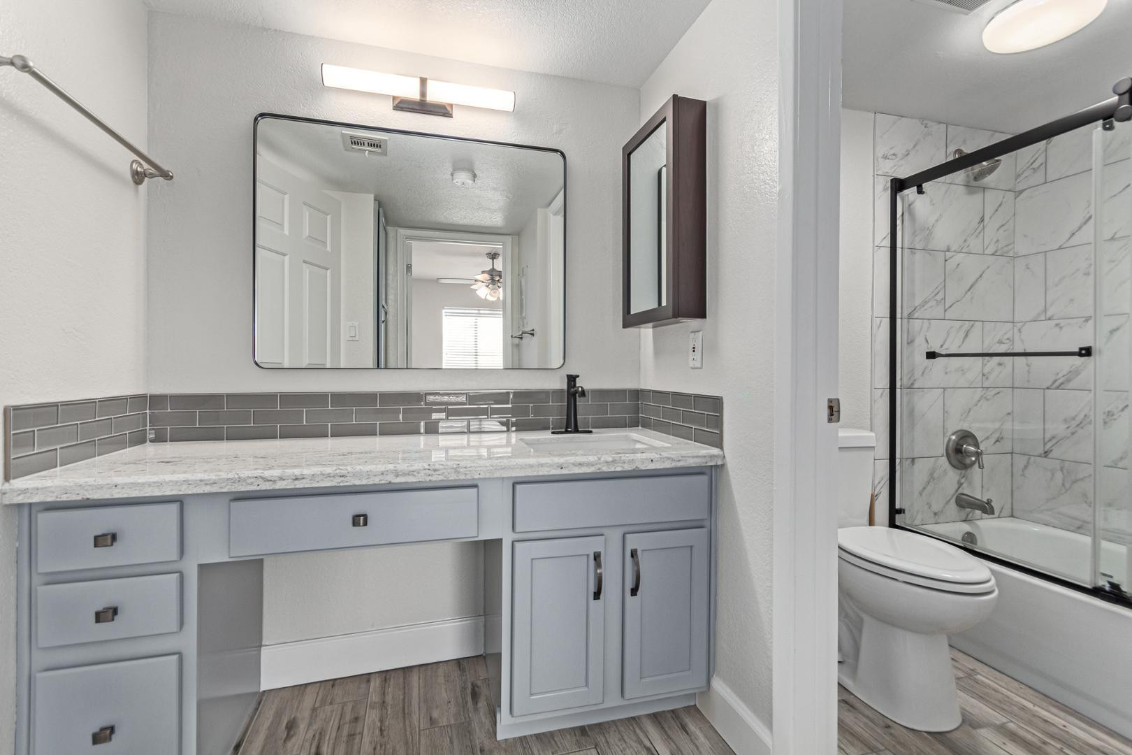 3825 East Camelback Road, Unit 137 Phoenix, AZ 85018 - Photo 13 of 26 Photo #13