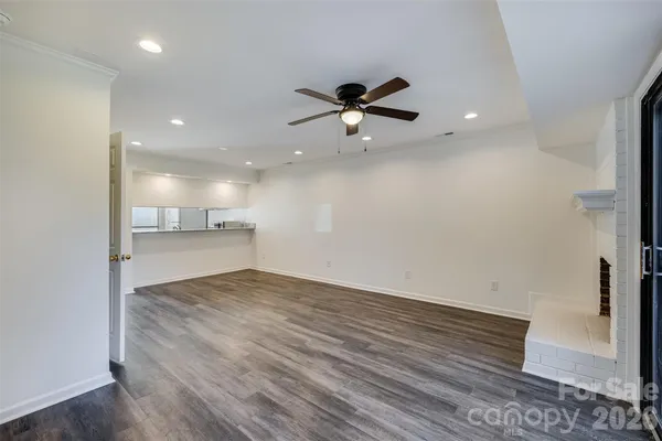 $225,000 | 11020 Carmel Crossing Road, Charlotte, NC 28226