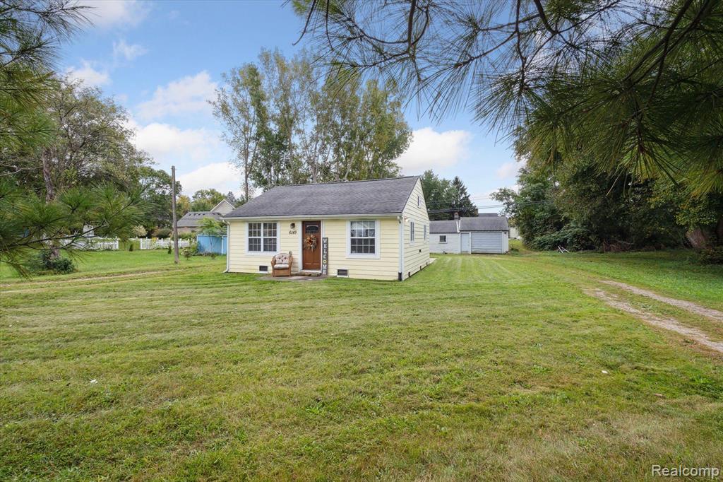 6149 Waldon Road Clarkston, MI 48346 - Photo 2 of 33