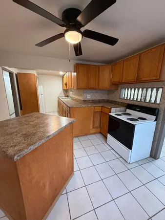 $159,500 | 606 East Main Street, Marshall, MN 56258
