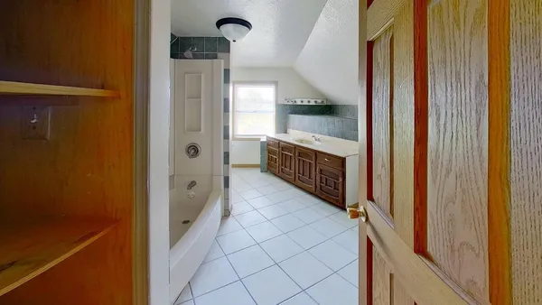 $159,500 | 606 East Main Street, Marshall, MN 56258