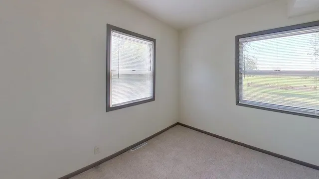 $159,500 | 606 East Main Street, Marshall, MN 56258