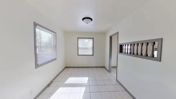 $159,500 | 606 East Main Street, Marshall, MN 56258