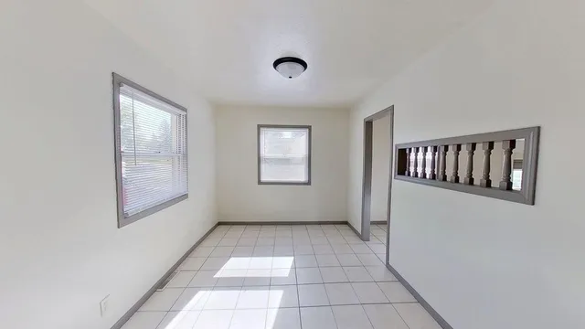 $159,500 | 606 East Main Street, Marshall, MN 56258