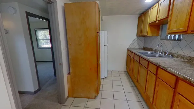 $159,500 | 606 East Main Street, Marshall, MN 56258