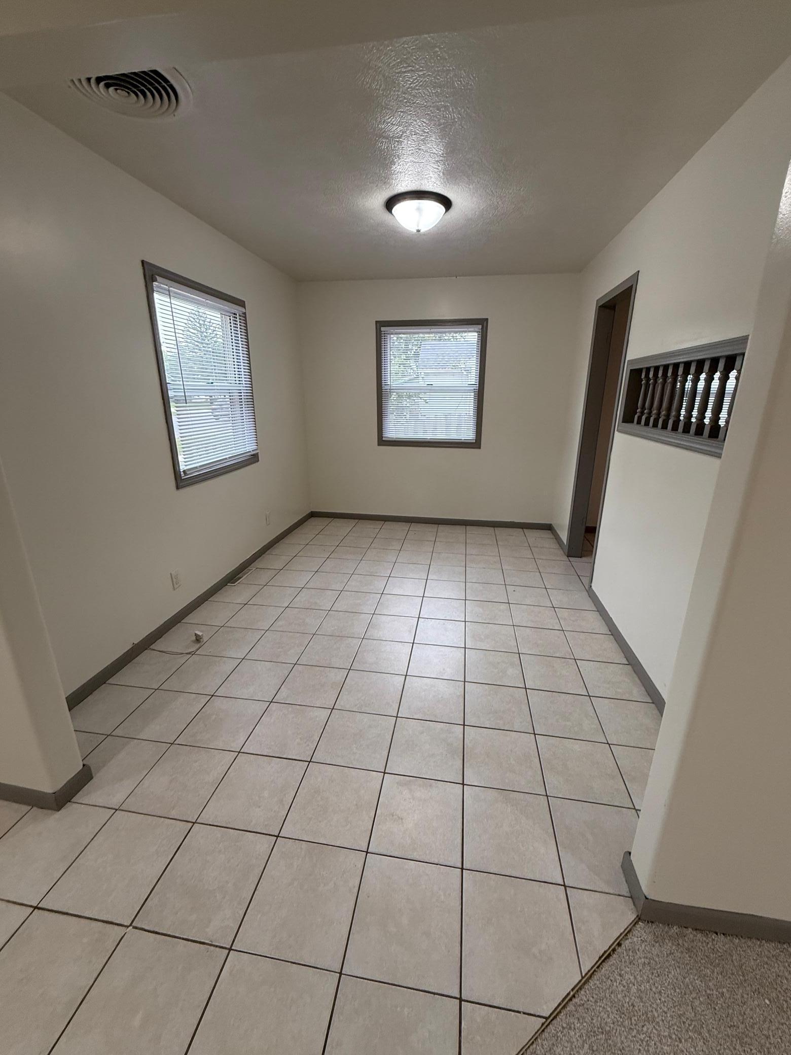 606 East Main Street Marshall, MN 56258 - Photo 5 of 46