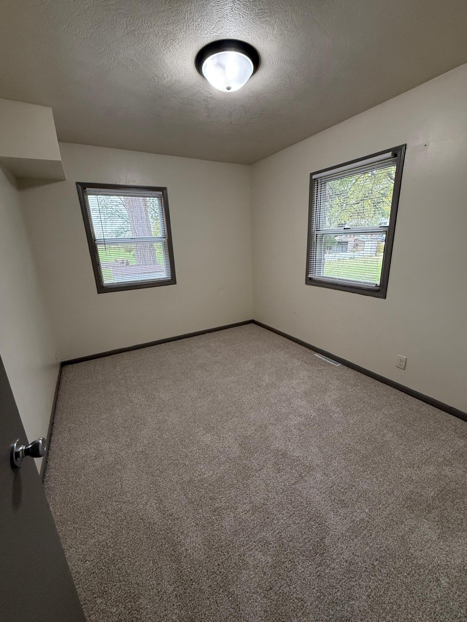 606 East Main Street Marshall, MN 56258 - Photo 9 of 46