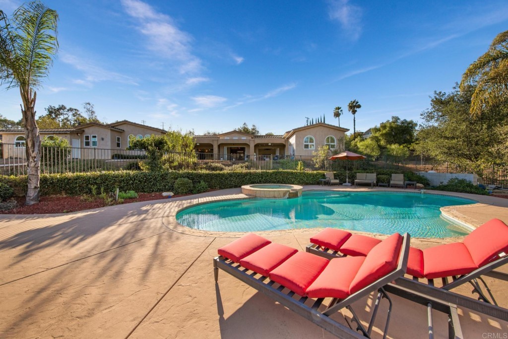 15460 Markar Road Poway, CA 92064 - Photo 6 of 36