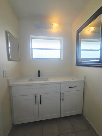 $1,800 | 3196 49th Lane South, Lake Worth Beach, FL 33461