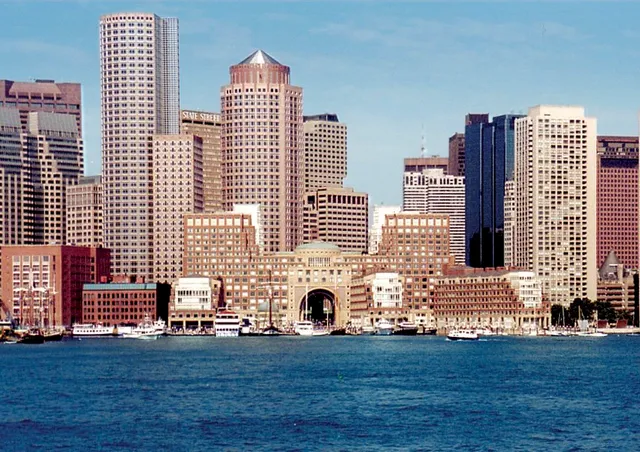 $1,895,000 | 20 Rowes Wharf, Unit 701, Boston, MA 02110