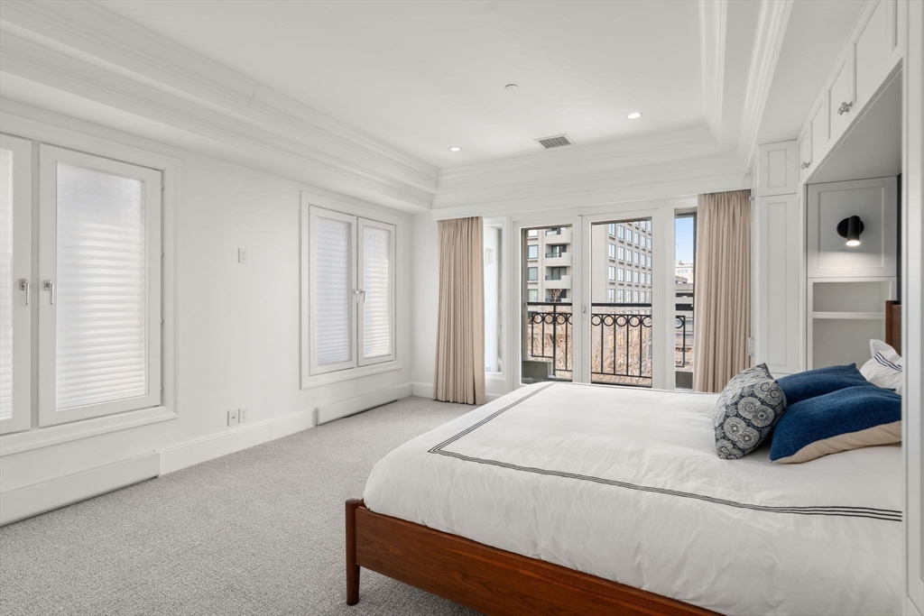 20 Rowes Wharf, Unit 701 Boston, MA 02110 - Photo 17 of 42