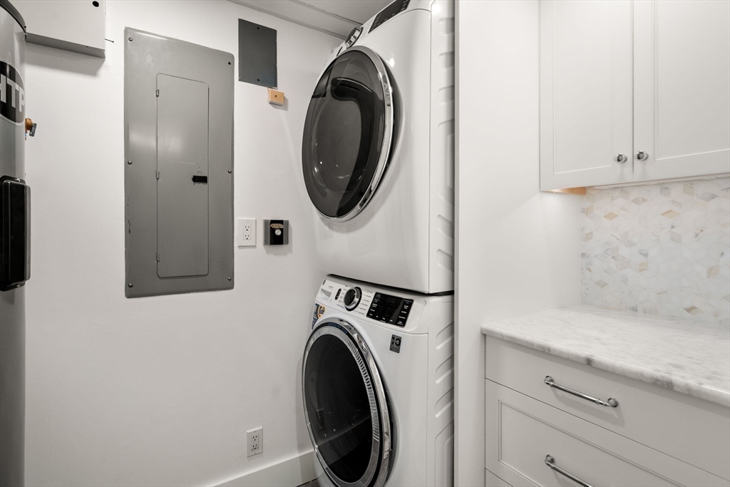 20 Rowes Wharf, Unit 701 Boston, MA 02110 - Photo 28 of 42