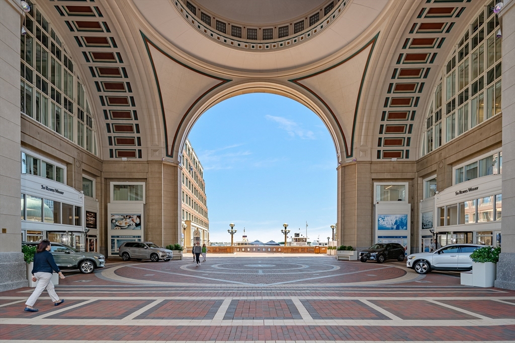 20 Rowes Wharf, Unit 701 Boston, MA 02110 - Photo 40 of 42