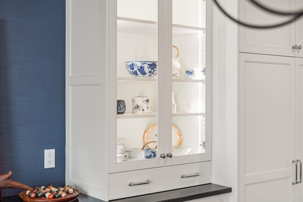 20 Rowes Wharf, Unit 701 Boston, MA 02110 - Photo 9 of 42