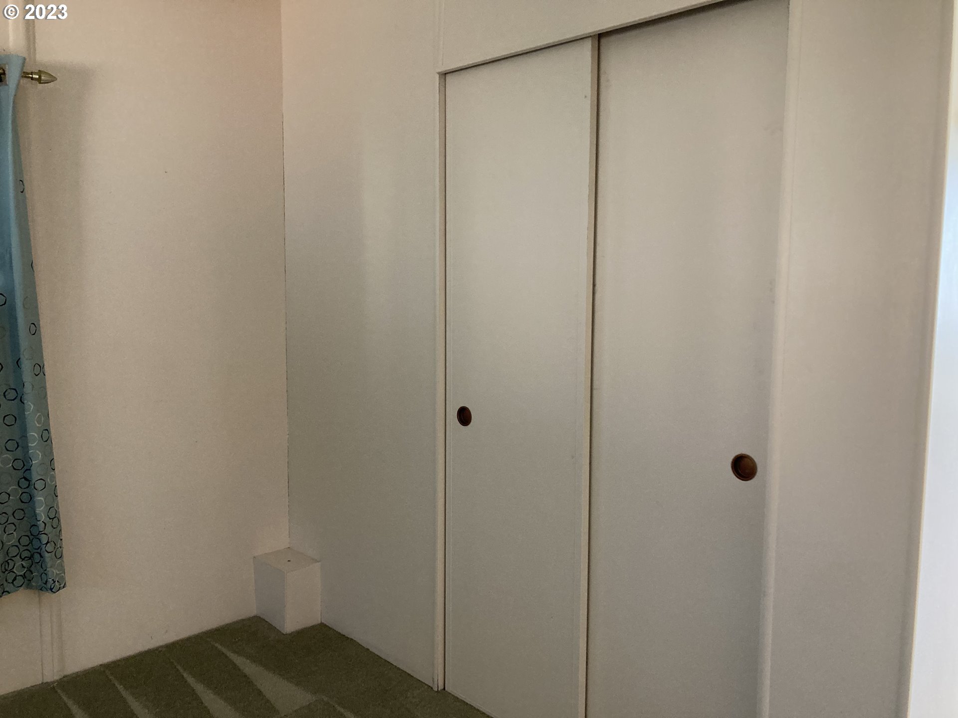 205 South 54th Street, Unit 7 Springfield, OR 97478 - Photo 23 of 32 a view of bathroom with shower