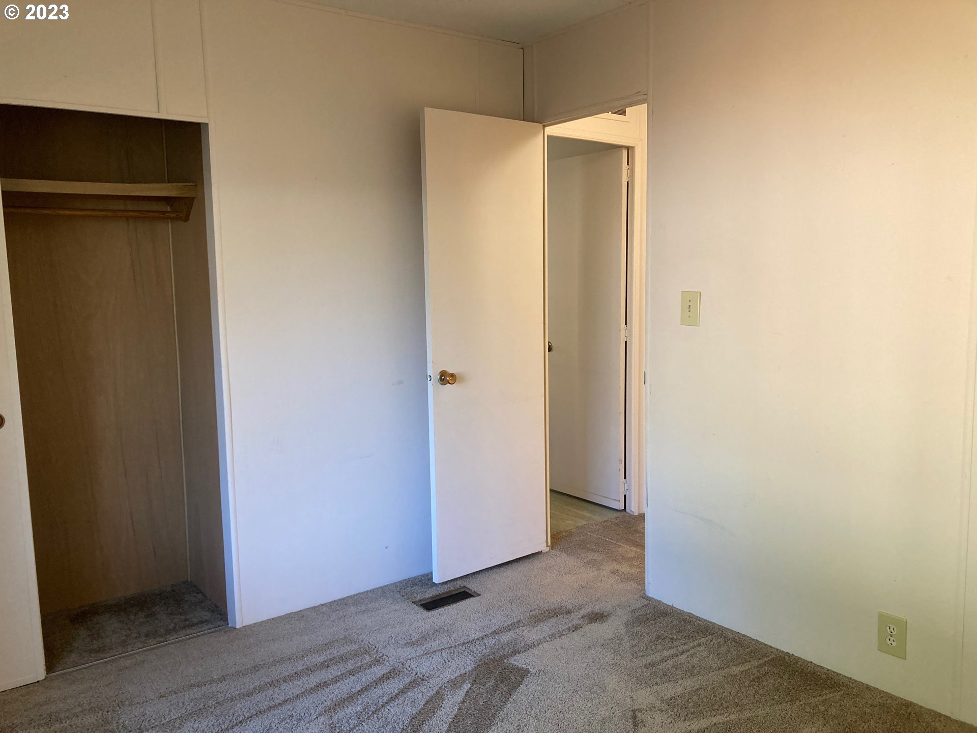 205 South 54th Street, Unit 7 Springfield, OR 97478 - Photo 26 of 32 a view of an empty room