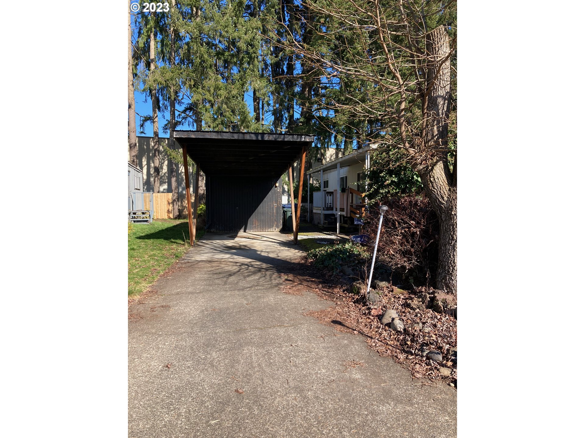 205 South 54th Street, Unit 7 Springfield, OR 97478 - Photo 32 of 32 a view of outdoor space and porch