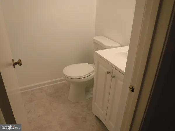 $3,150 | 8519 Forrester Boulevard, Springfield, VA 22152