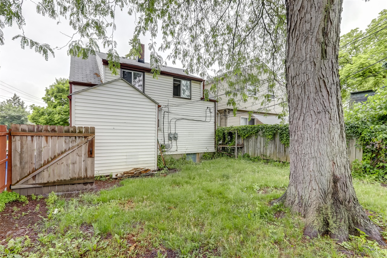 7006 Toepfer Road, Unit : UPPER Warren, MI 48091 - Photo 13 of 13