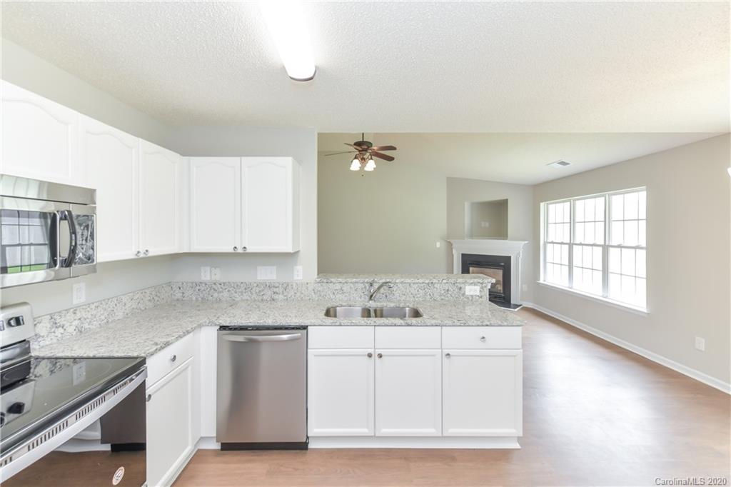 1314 Spring View Court Rock Hill, SC 29732 - Photo 14 of 31 Gallery Image 14