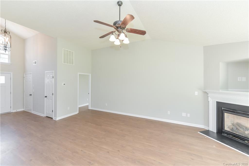 1314 Spring View Court Rock Hill, SC 29732 - Photo 5 of 31 Gallery Image 5