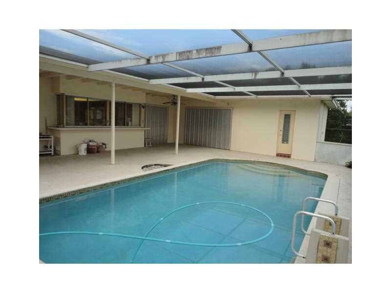 5400 West Park Road Hollywood, FL 33021 - Photo 11 of 11 Swimming Pool/Hot Tub/Sauna
