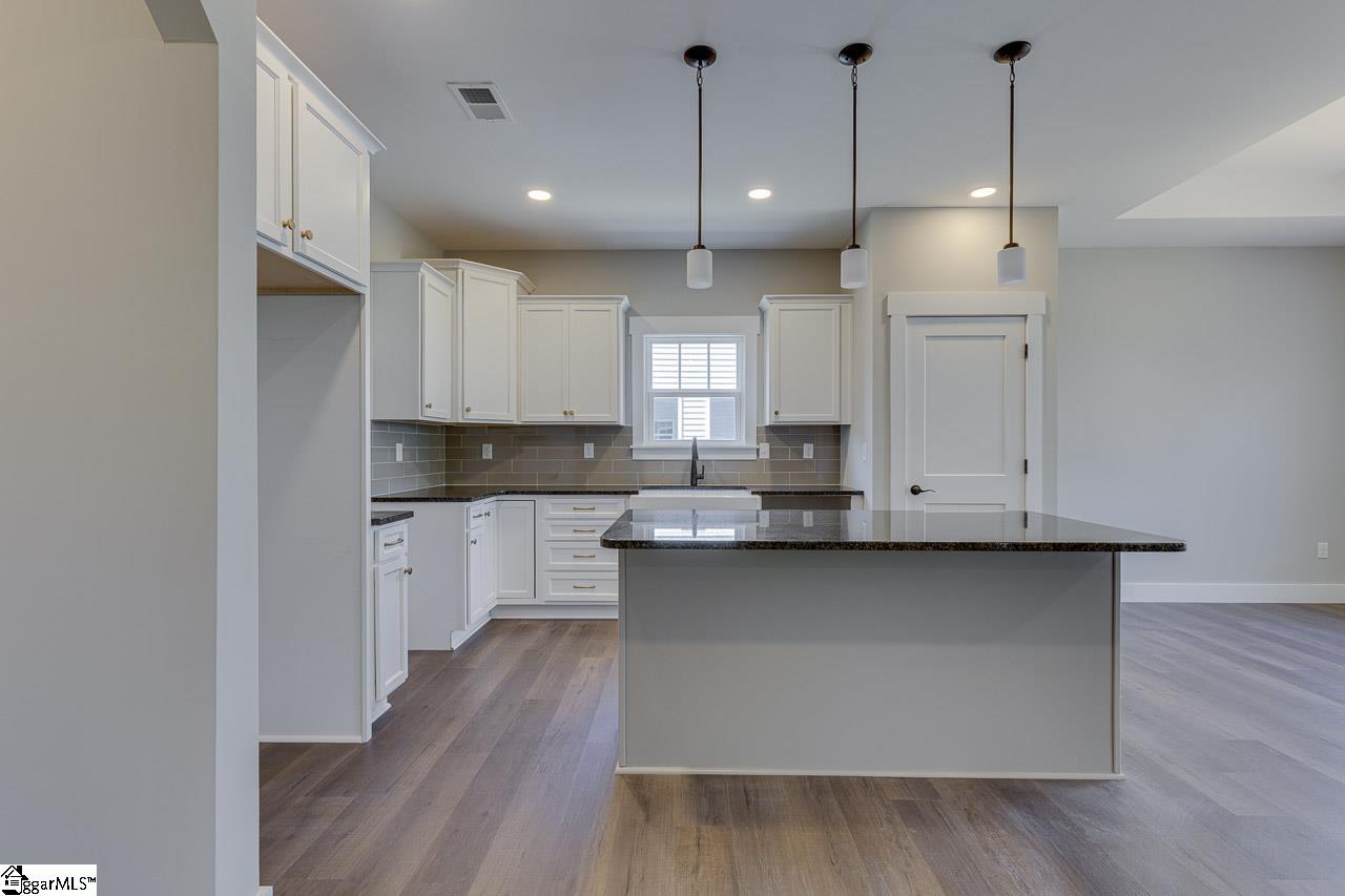 123 Hideaway Lane Easley, SC 29640 - Photo 19 of 47